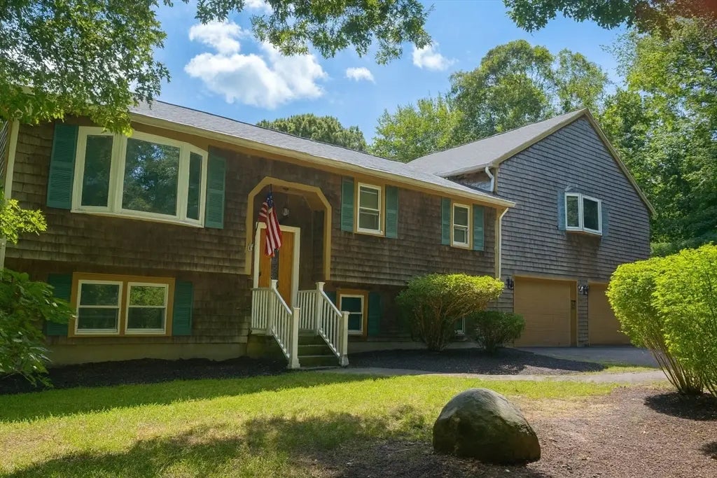 19 Orchard St, Berkley