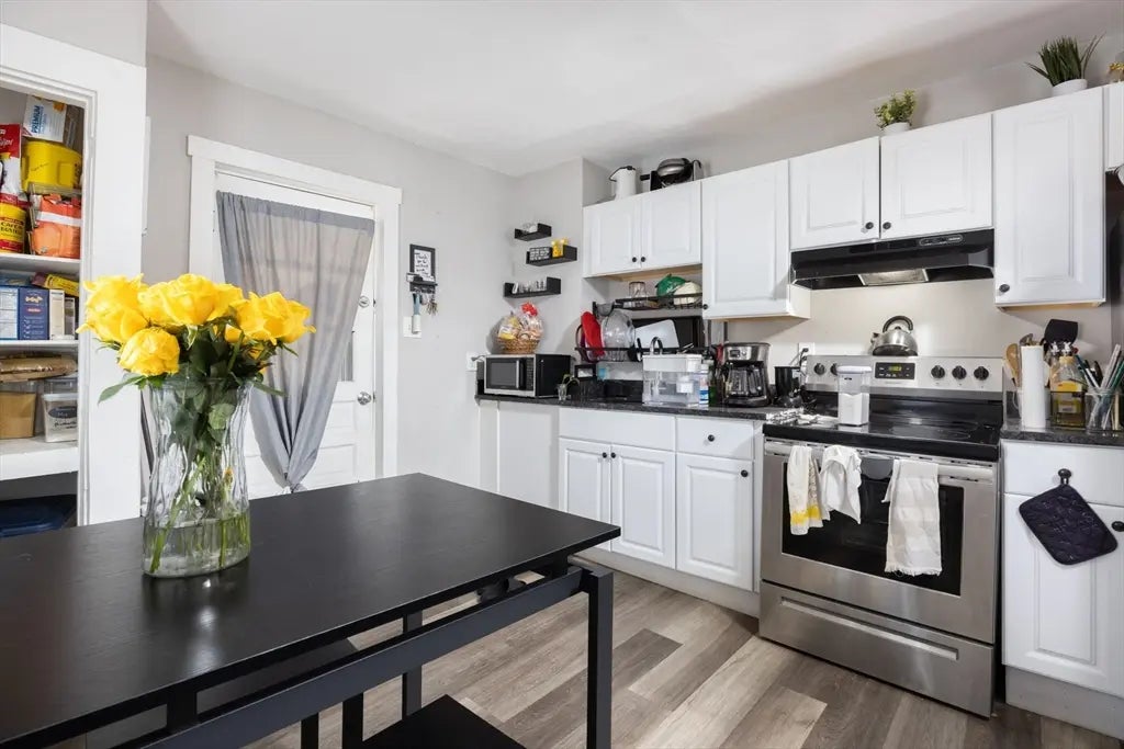 134 Pearl St. #4, Somerville