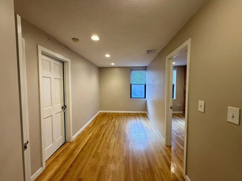 65 Hemenway St #6, Boston