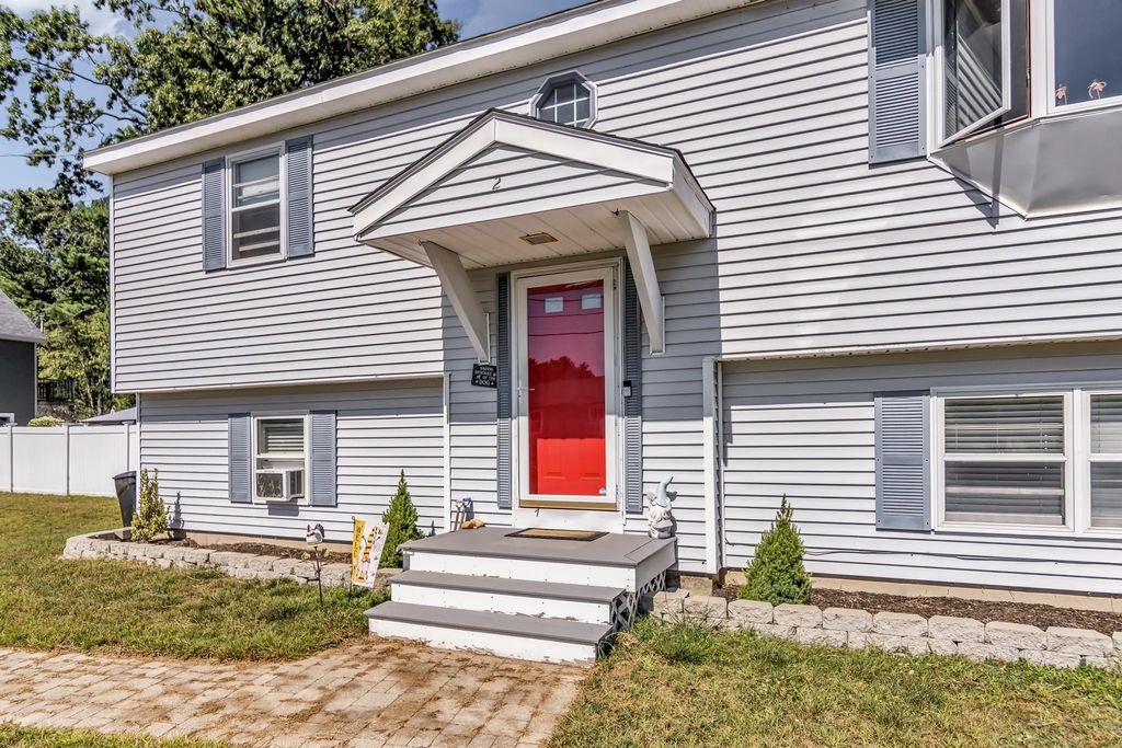 2 Pine St, Salisbury