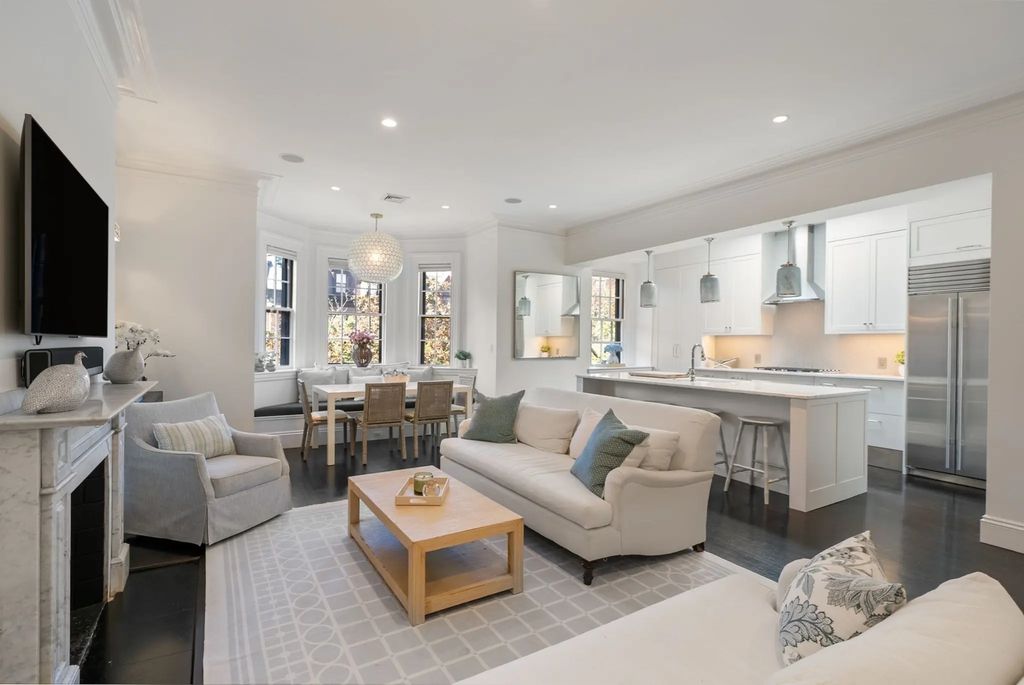 176 Marlborough St #3, Boston