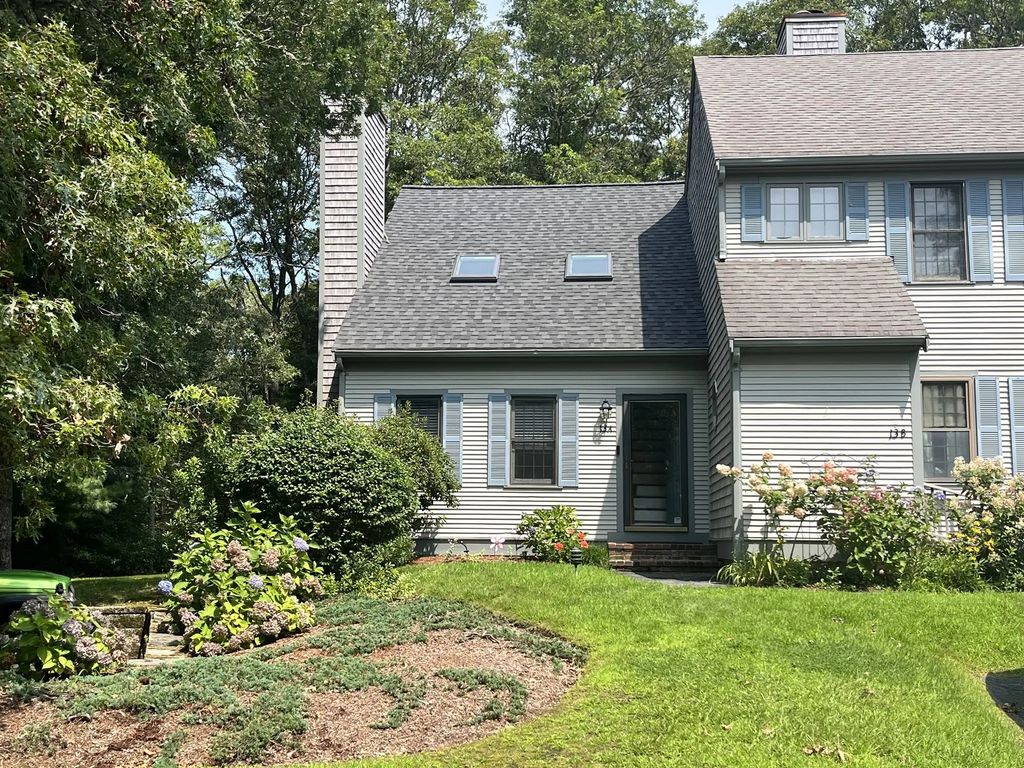 35 Santuit Pond Way #13a, Mashpee