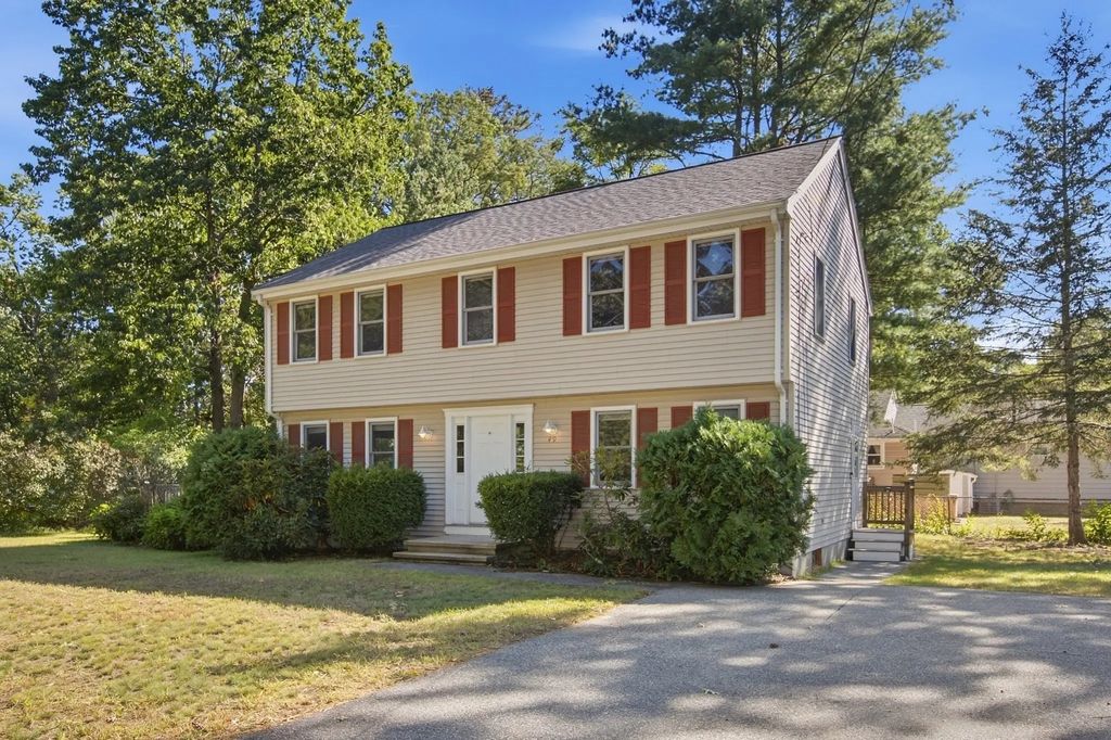49 School St, Tewksbury