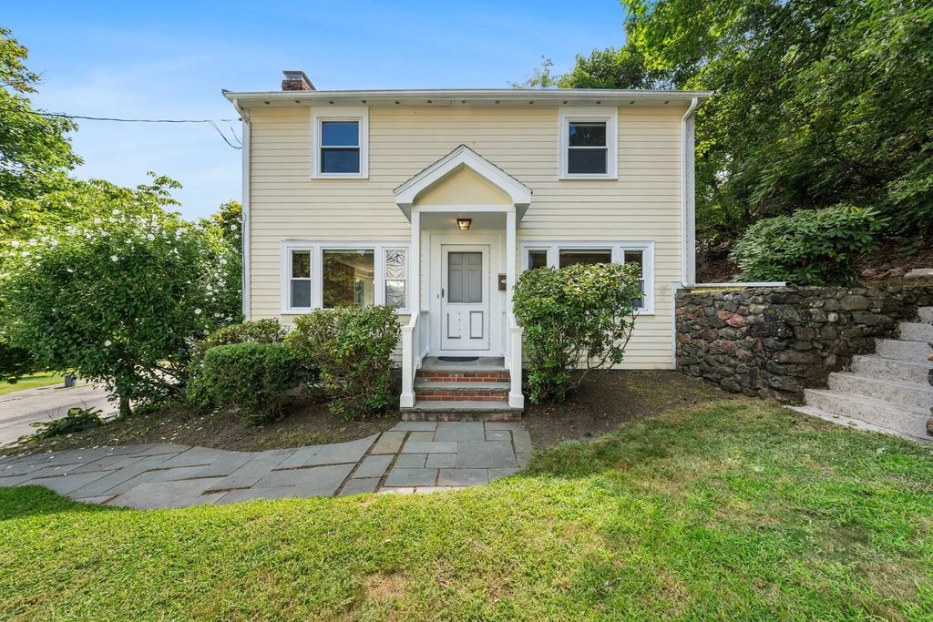 48 Crosby St, Arlington