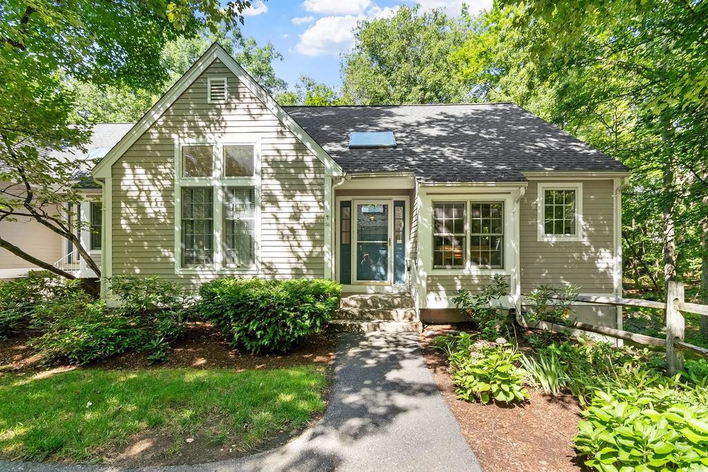 36 Brewster Ln #36, Acton