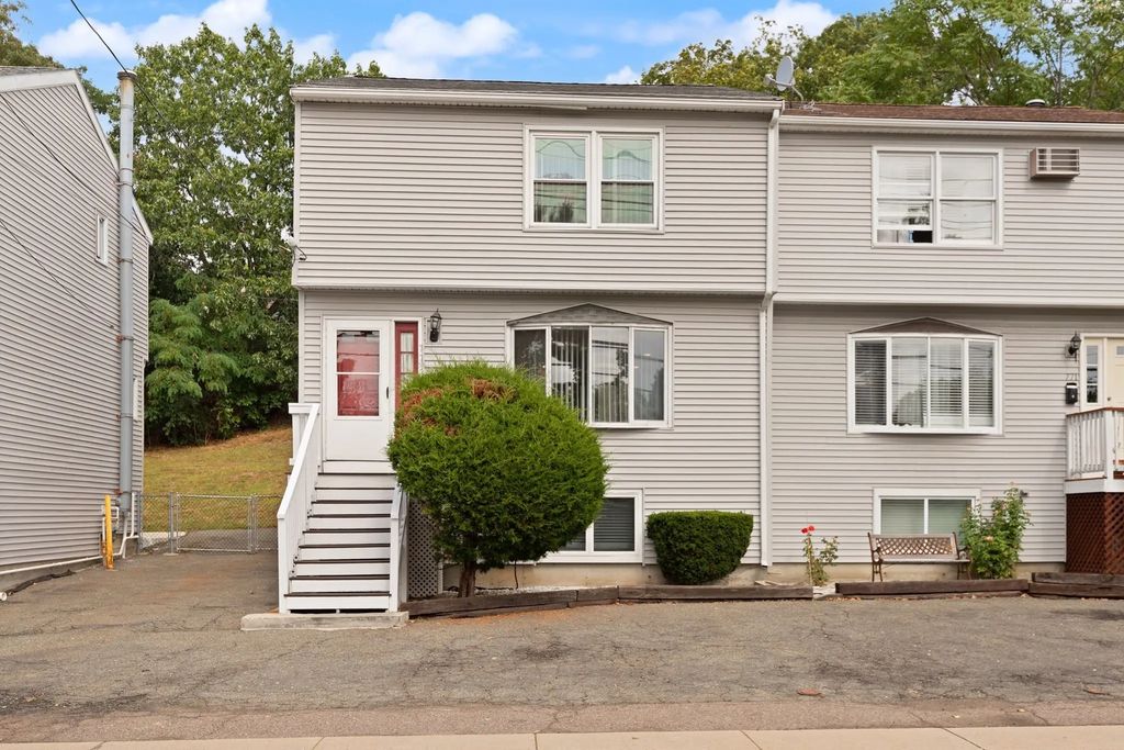 773 Boston St #773, Lynn