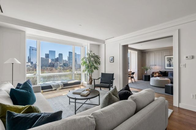 2 Commonwealth Ave #12b, Boston