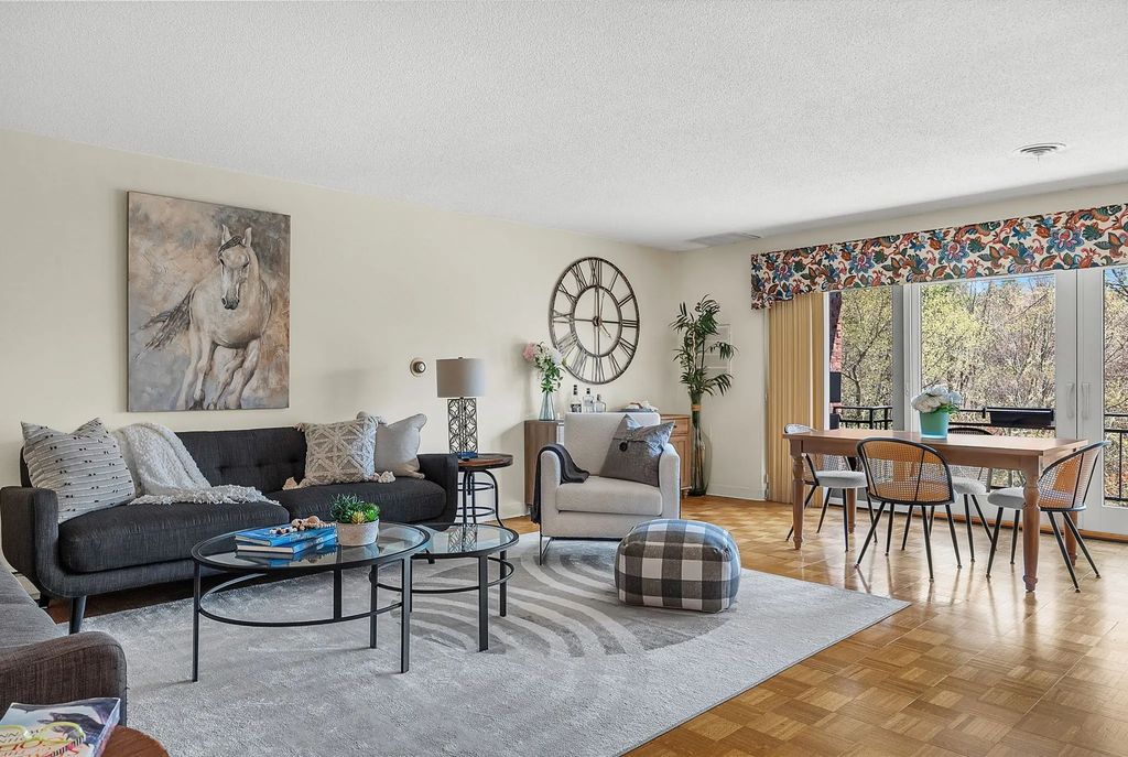 1210 Greendale Avenue #338, Needham