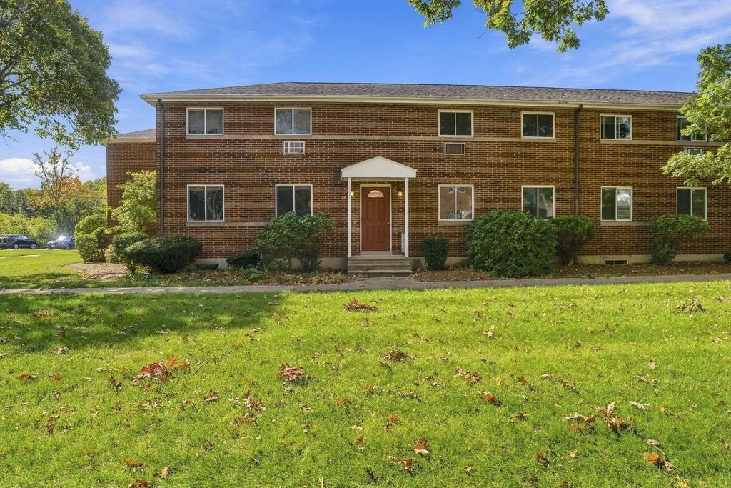 31 Wilson Dr #31, Framingham