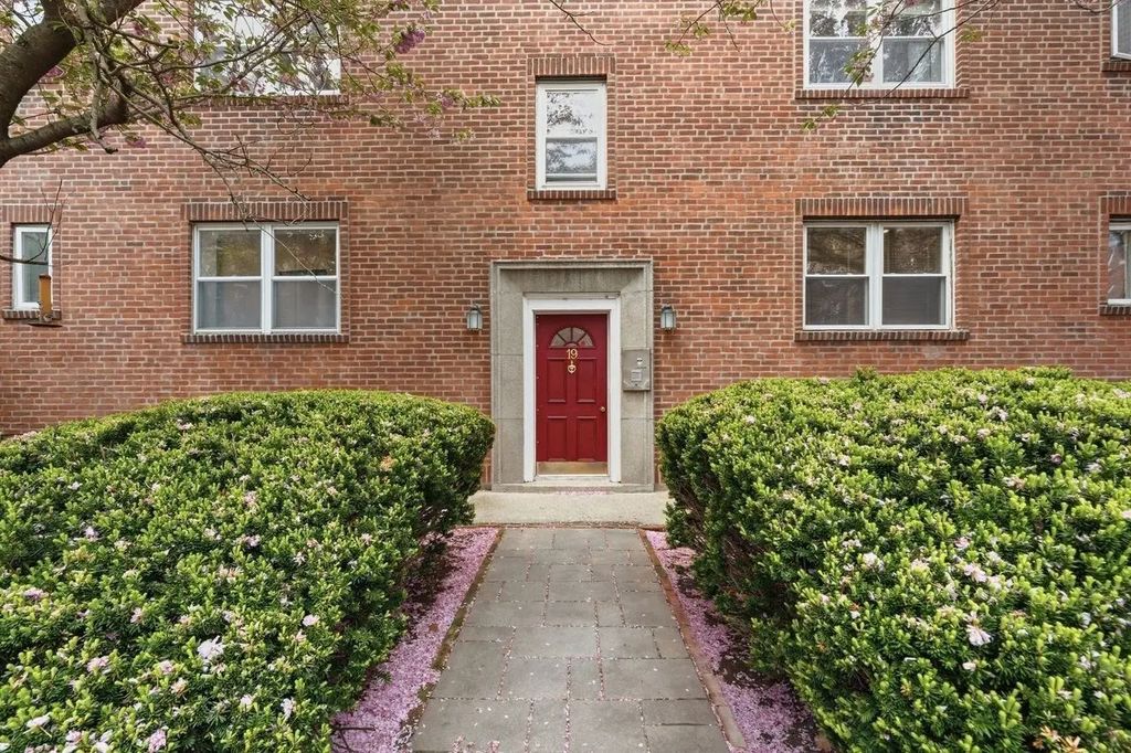 19 Alton Court #2, Brookline