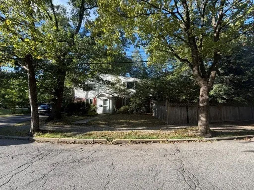 39 Charlemont Street, Newton