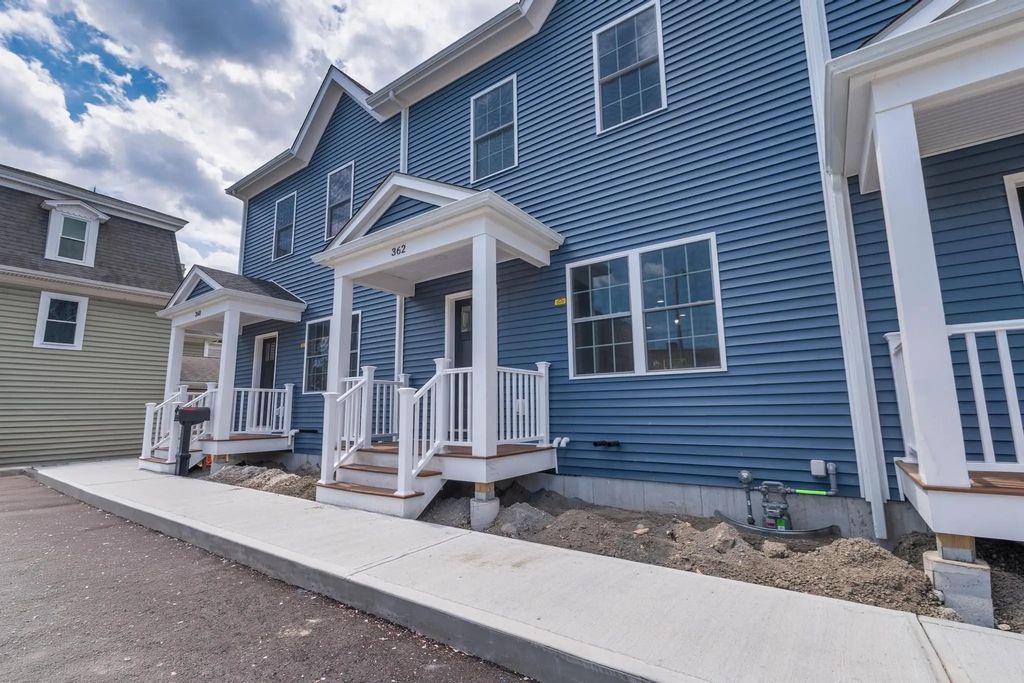 362 High St, Fall River