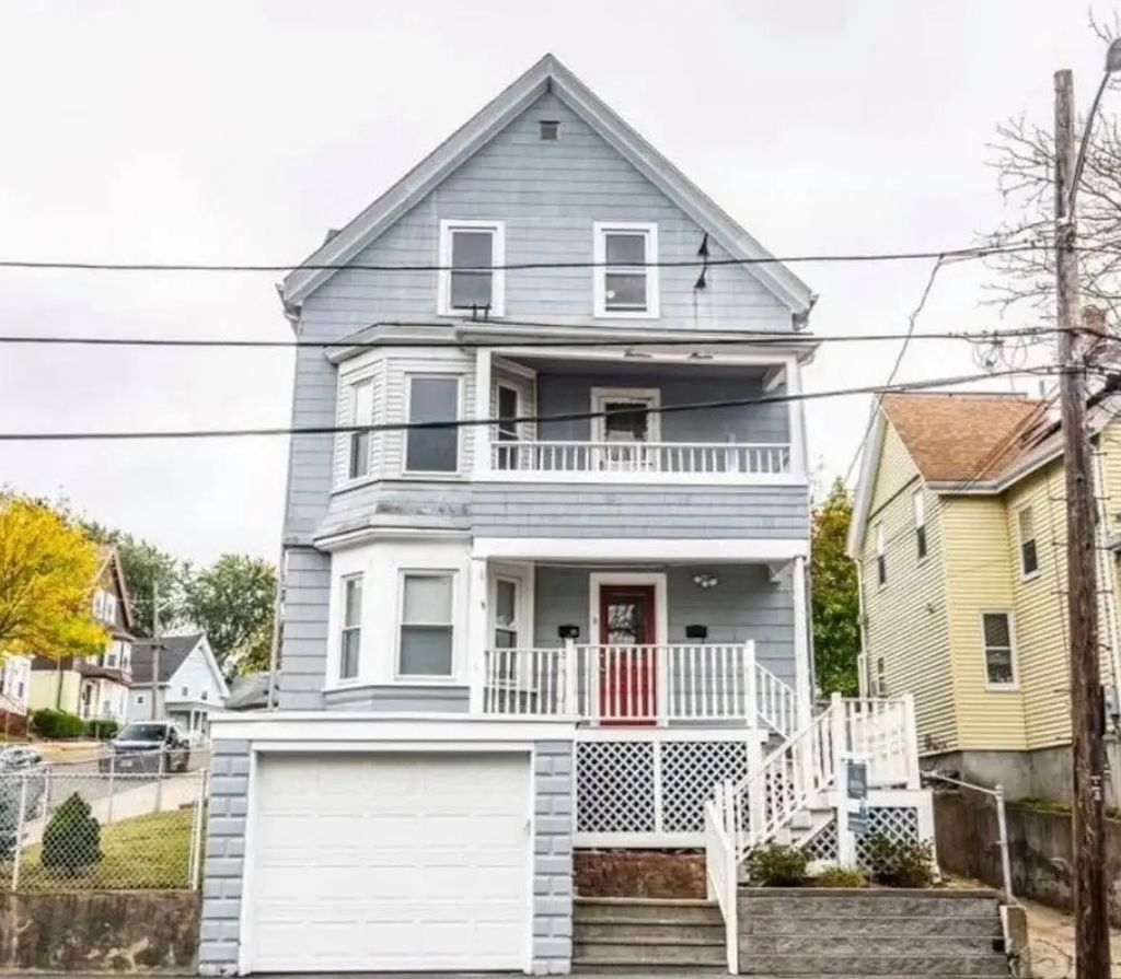 21 Webster St #2, Lynn