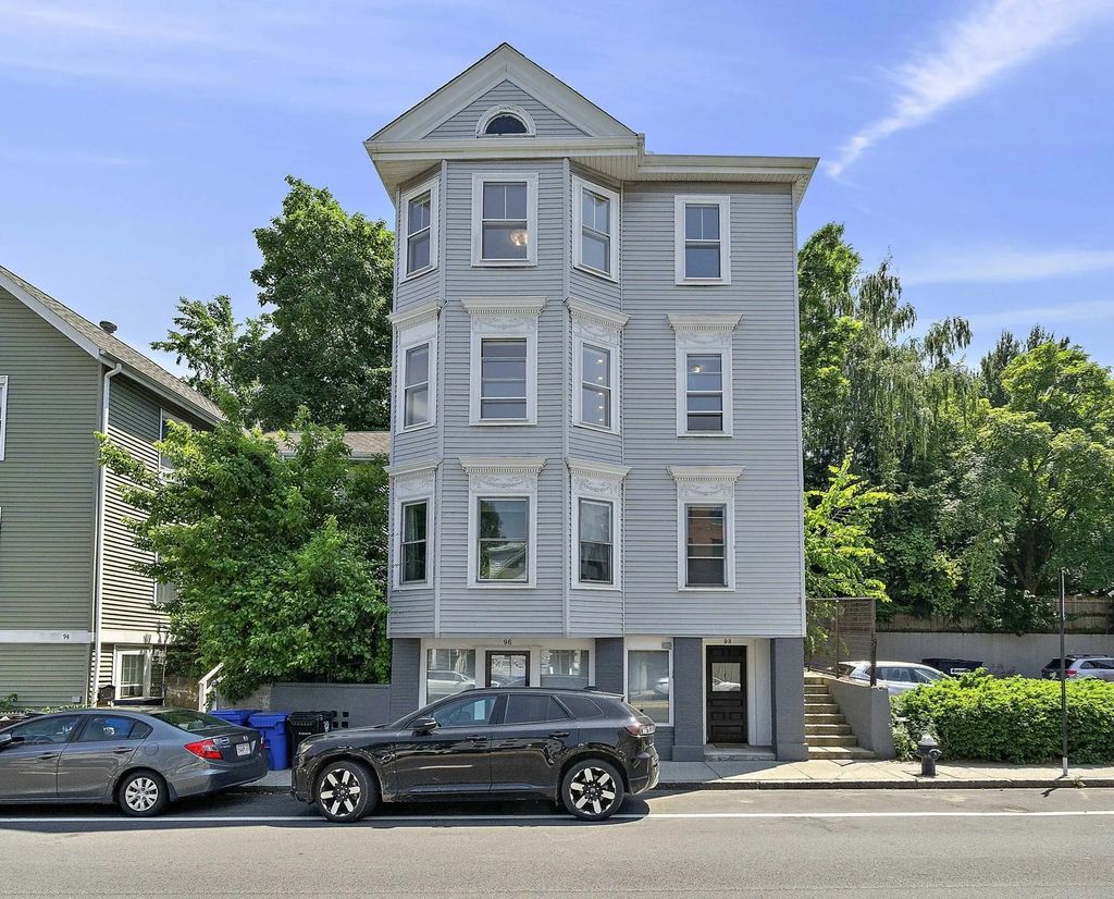 98 Boylston St #3, Brookline