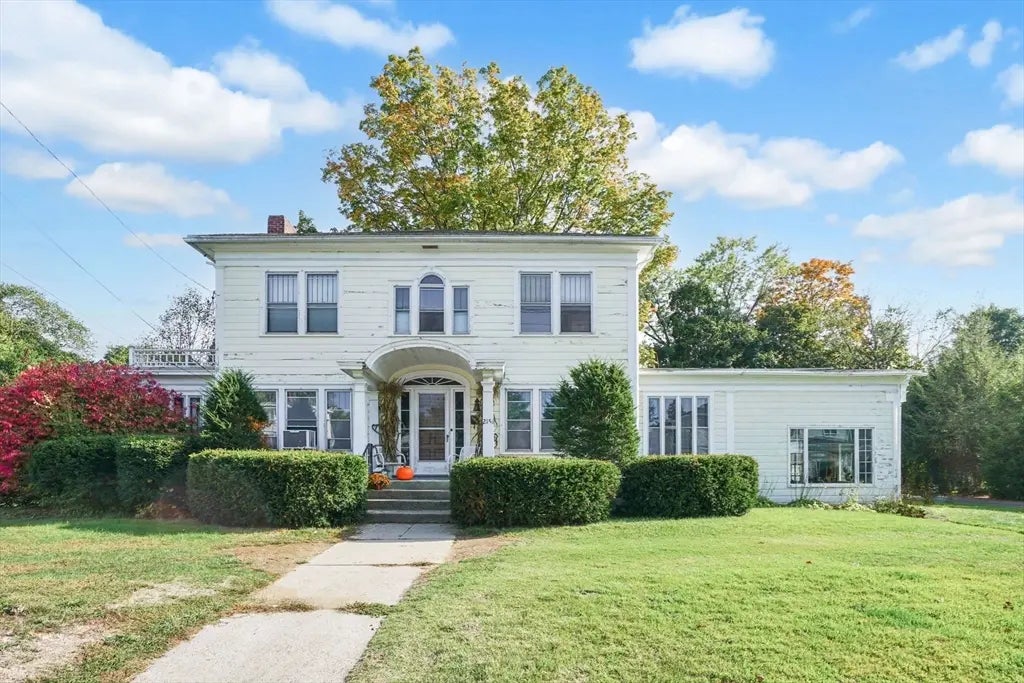 2151 Main St., Palmer