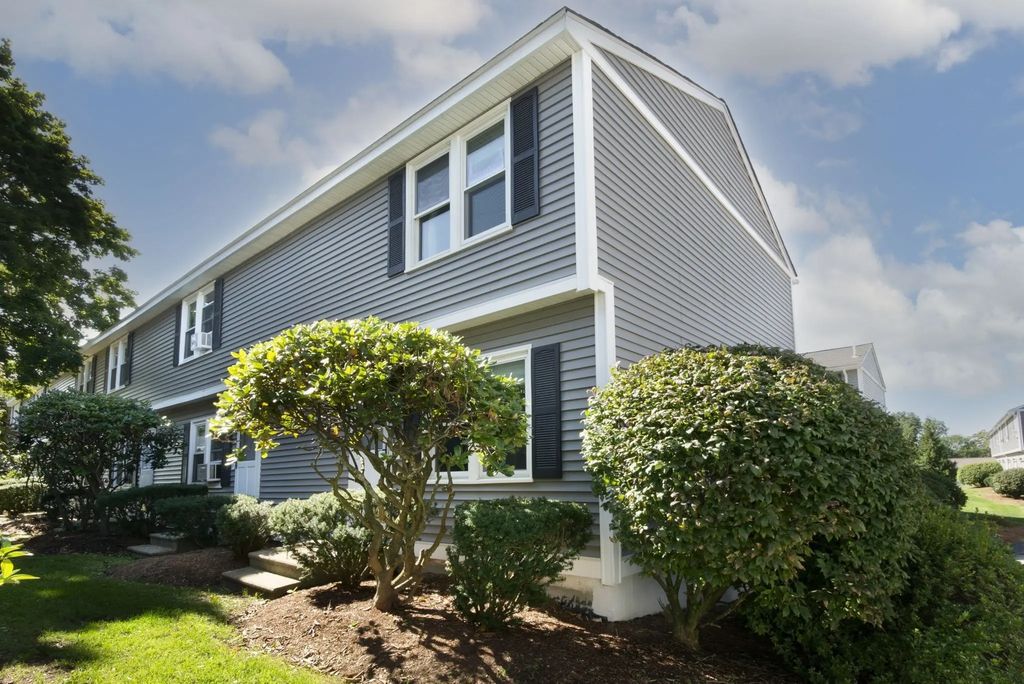 1221 Pawtucket Blvd #93, Lowell