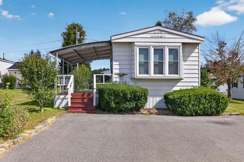 151 Easy St, Raynham
