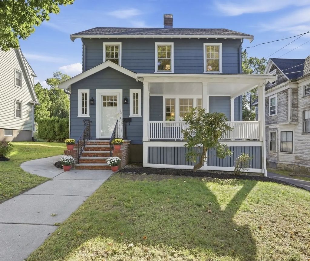 23 Stone Ave., Winchester