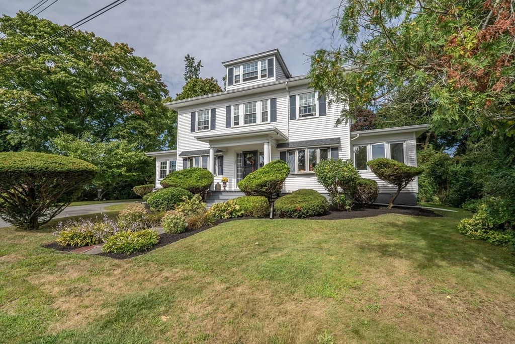 55 Akin St, Fairhaven