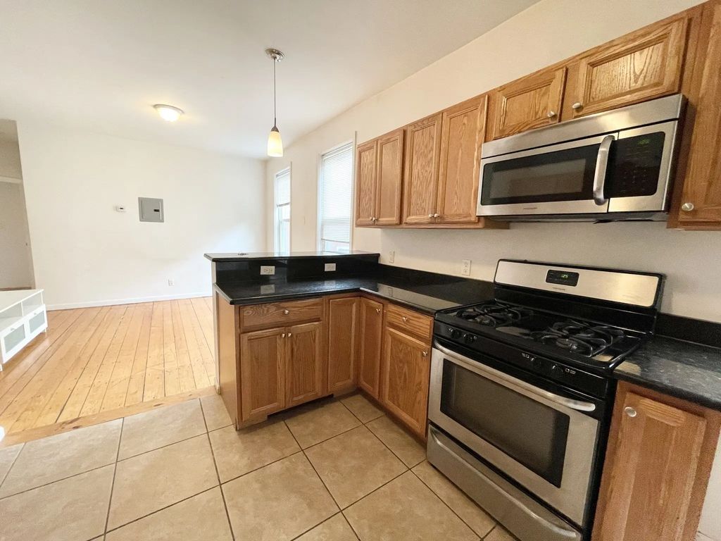 52 Delle Ave #2, Boston