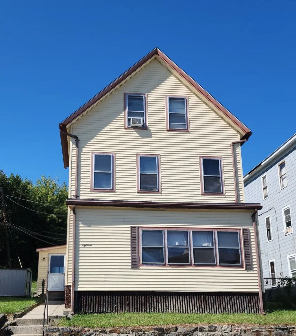 18 Maxwell St #2, Worcester
