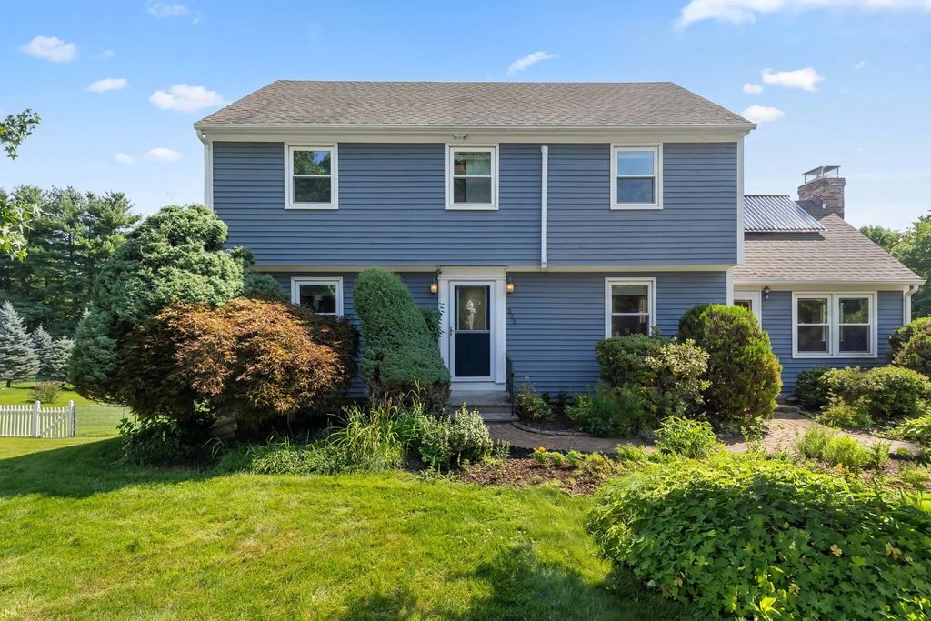 515 Prospect St, West Boylston
