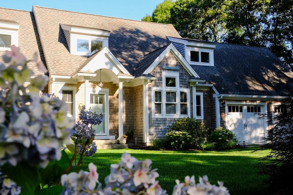 110 Clamshell Cove Rd #sf, Barnstable