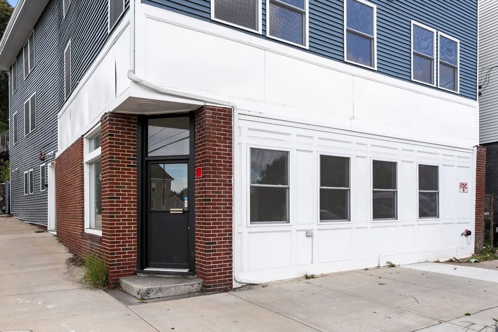 1 Glenwood St #6, Malden