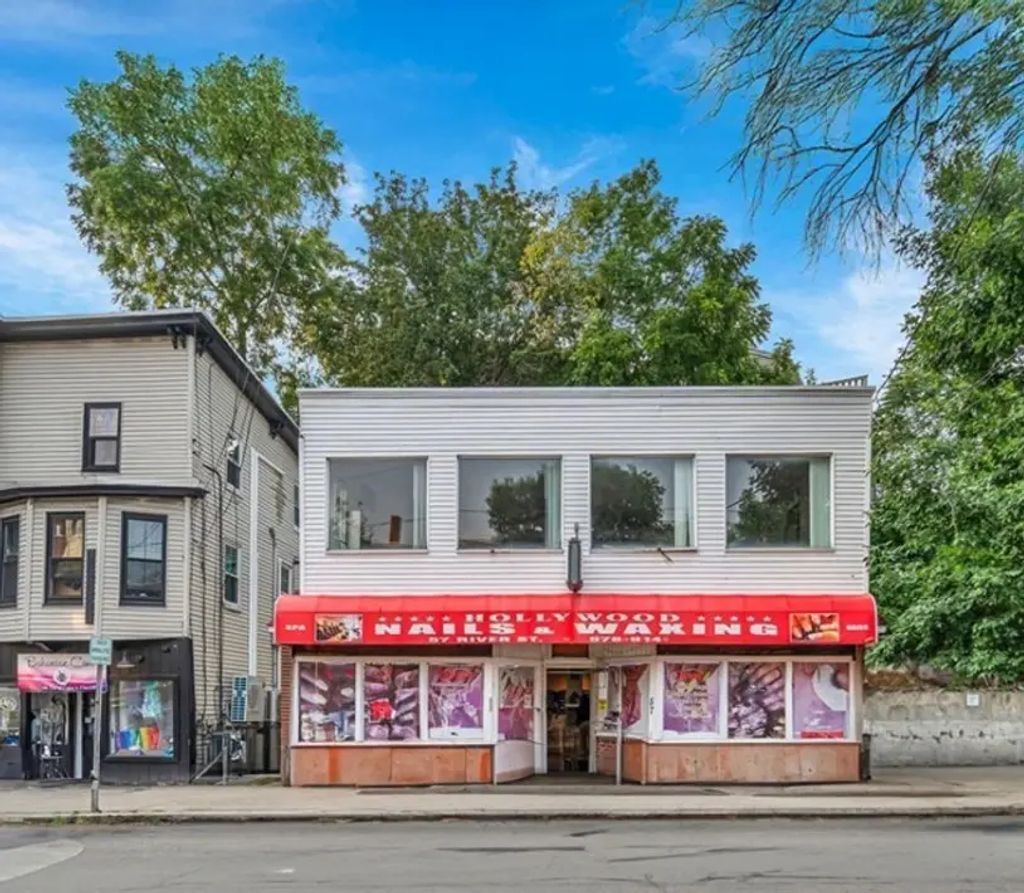 57 River, Haverhill
