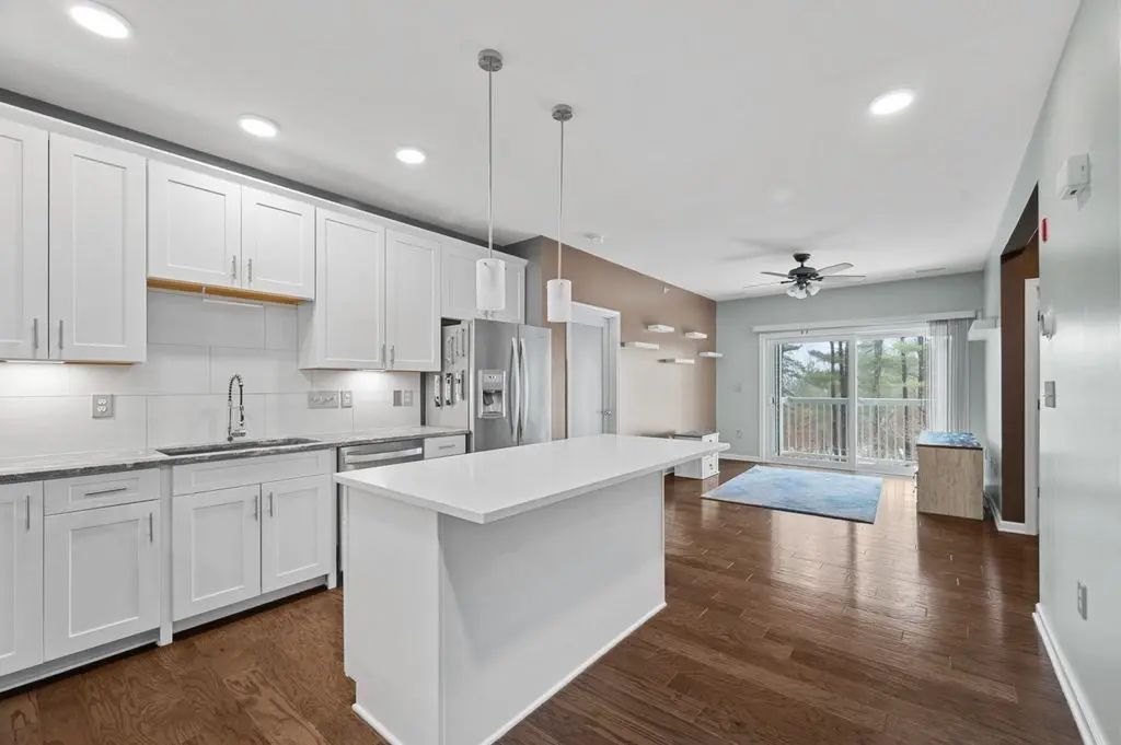 220 Martins Landing #410, North Reading