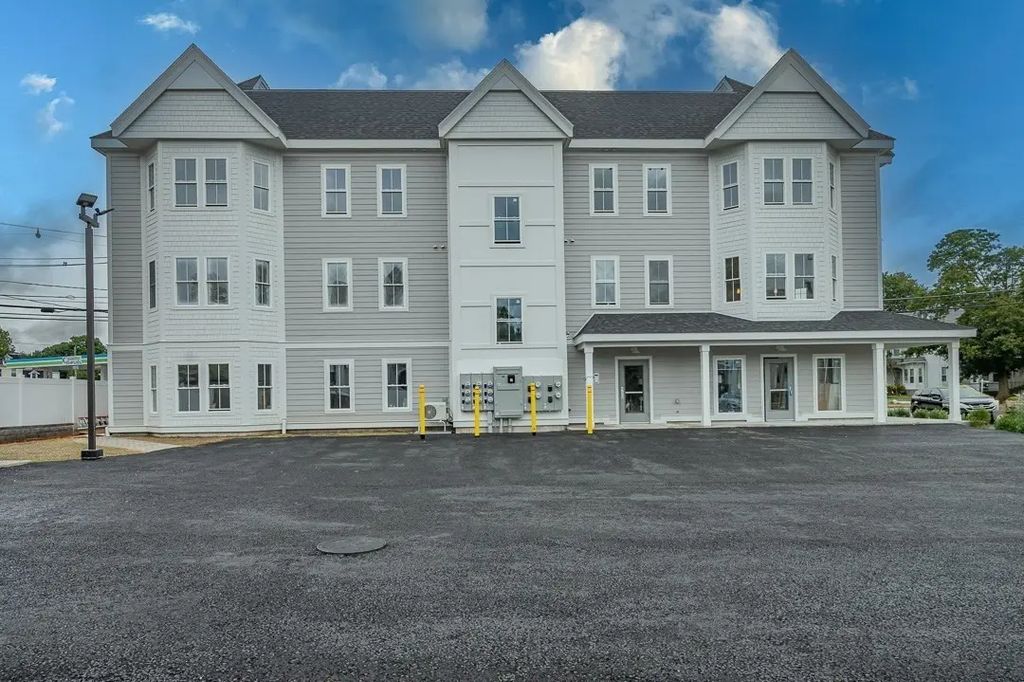 199 South Avenue #3, Whitman