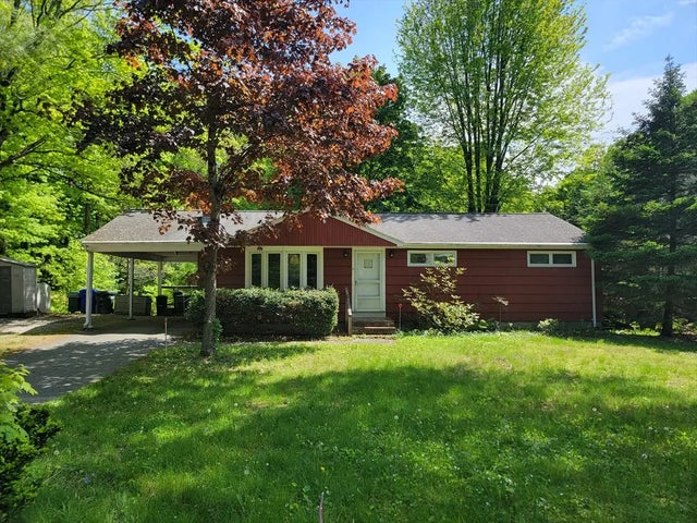 16 Holt St, Hopkinton