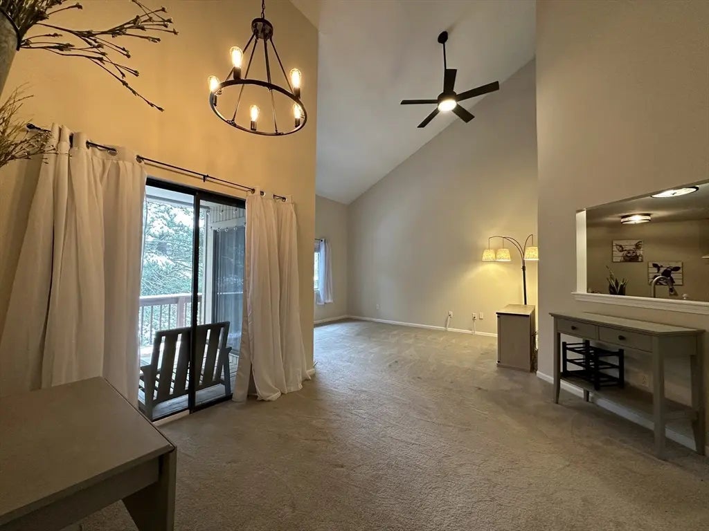 306 Trailside Way #306, Ashland