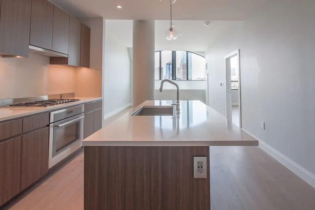 100 Shawmut Ave #603, Boston