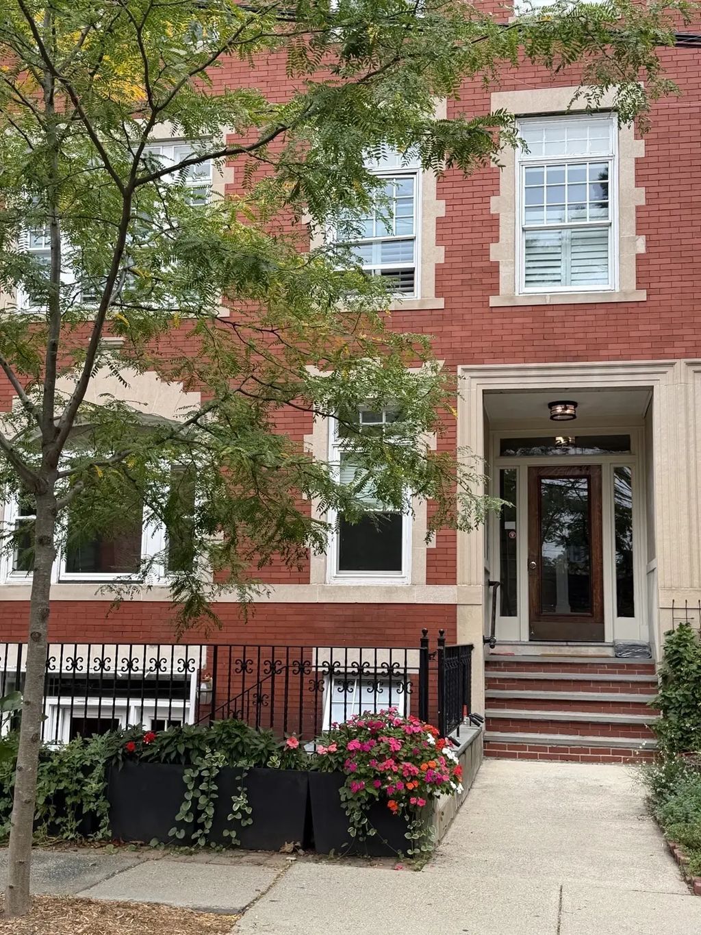 23 Strathmore Road #1a, Brookline