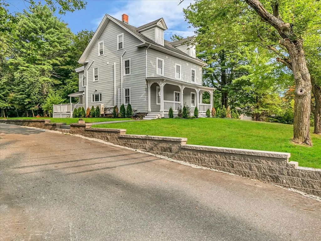 186 Main St #2, Wayland