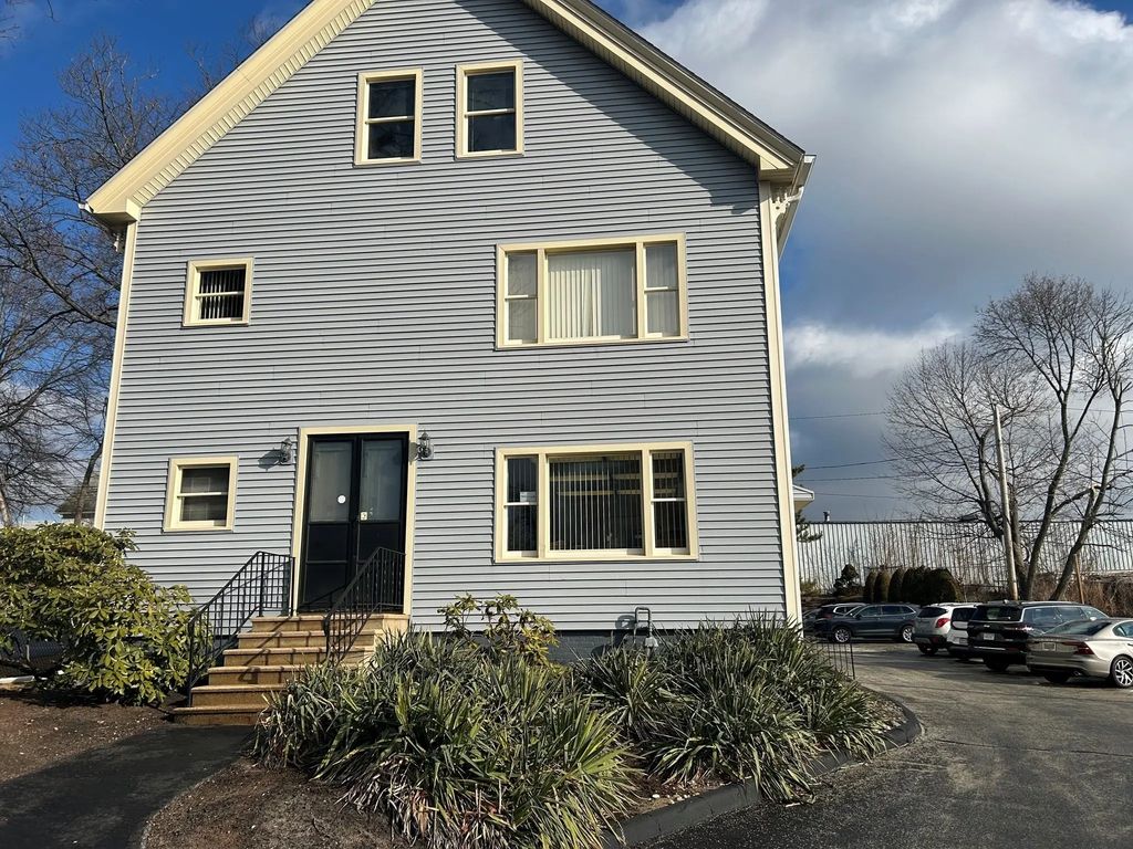 76 Mill St, Worcester