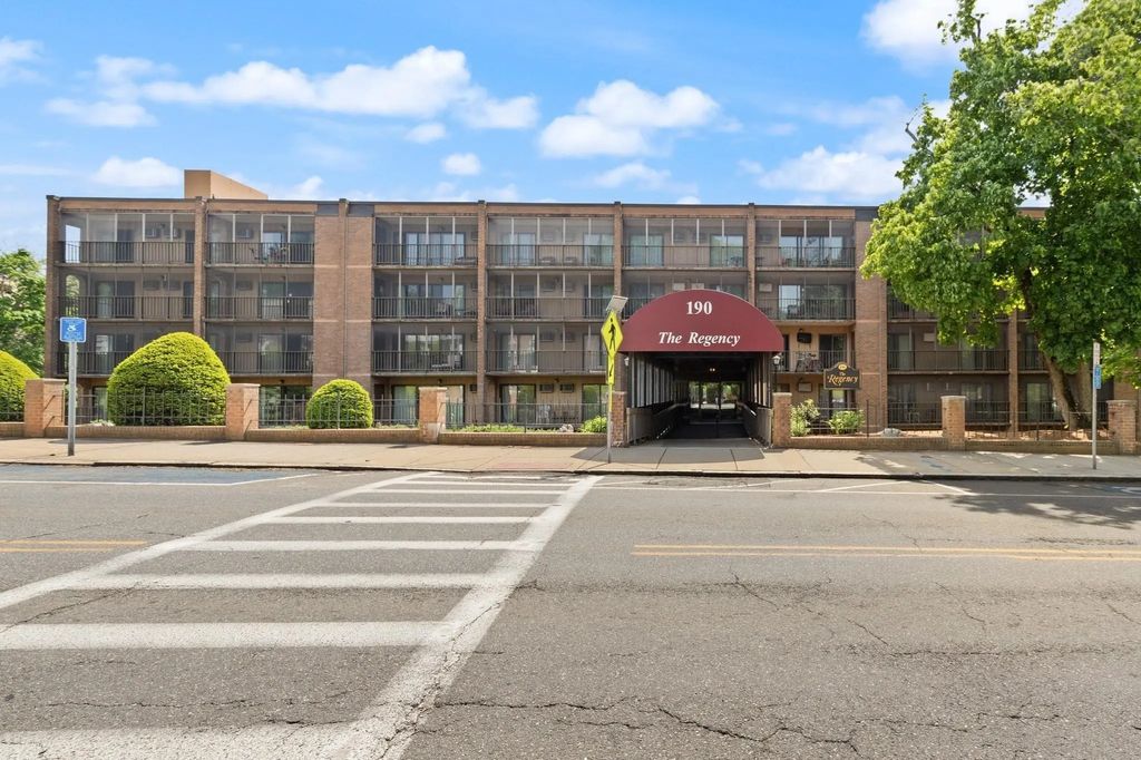 190 High St #509, Medford