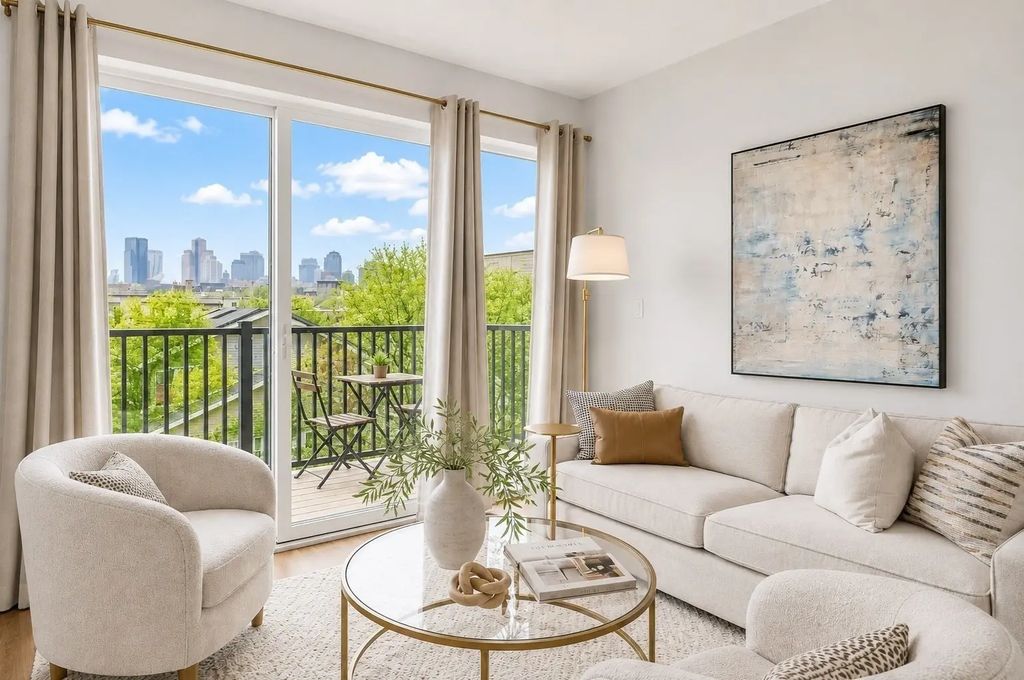 205 Maverick St #u308, Boston