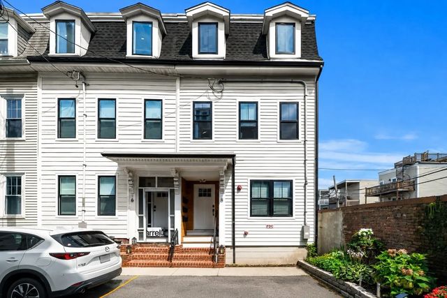 8 Viking St, Boston