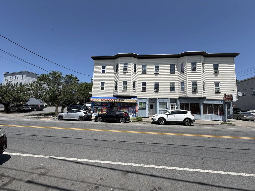 297 W 6th St, Lowell