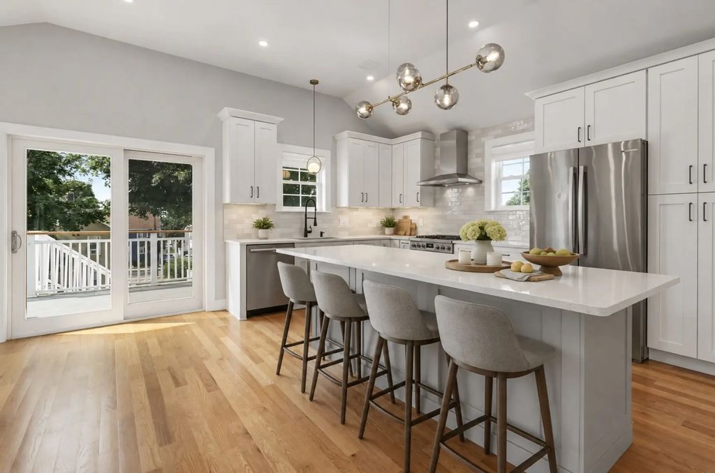 25 Locust St #2, Winthrop