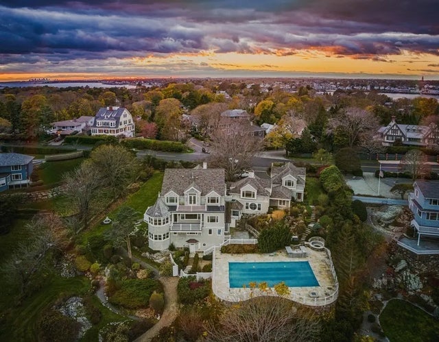 349 Ocean Avenue, Marblehead