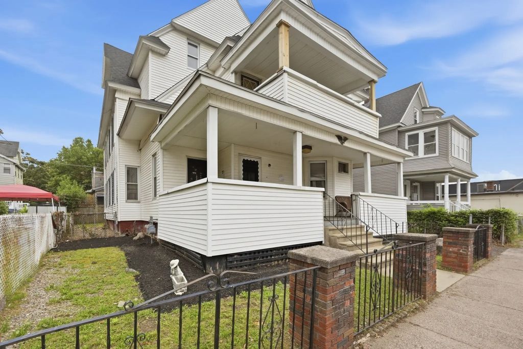 19-21 Rutledge Ave, Springfield