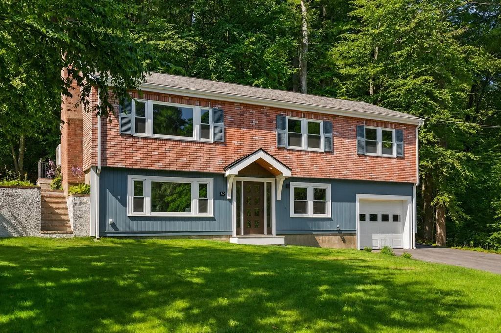 62 Edgewood Rd, Concord