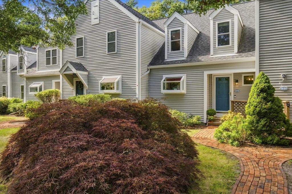 53 Southpoint Dr #h, Sandwich