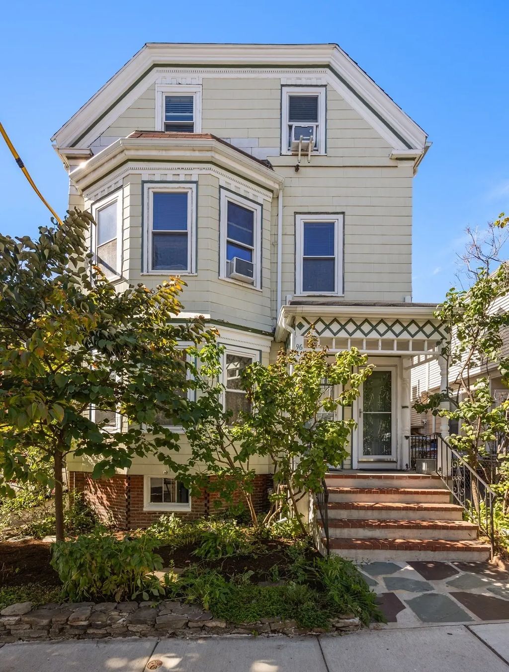 96 School St #96, Somerville