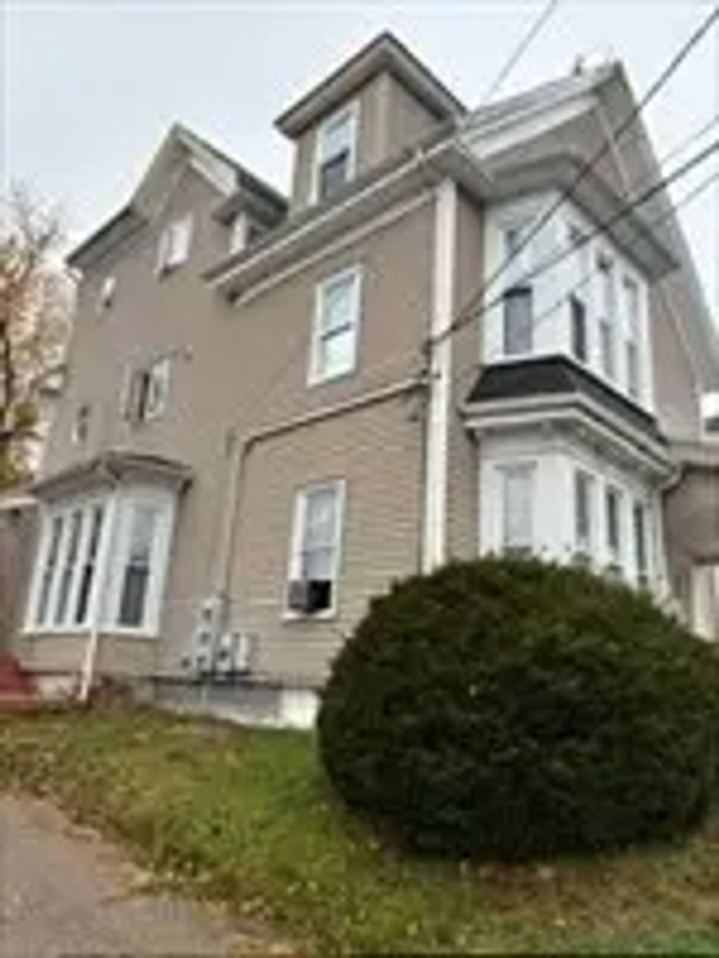 15 First St, Brockton