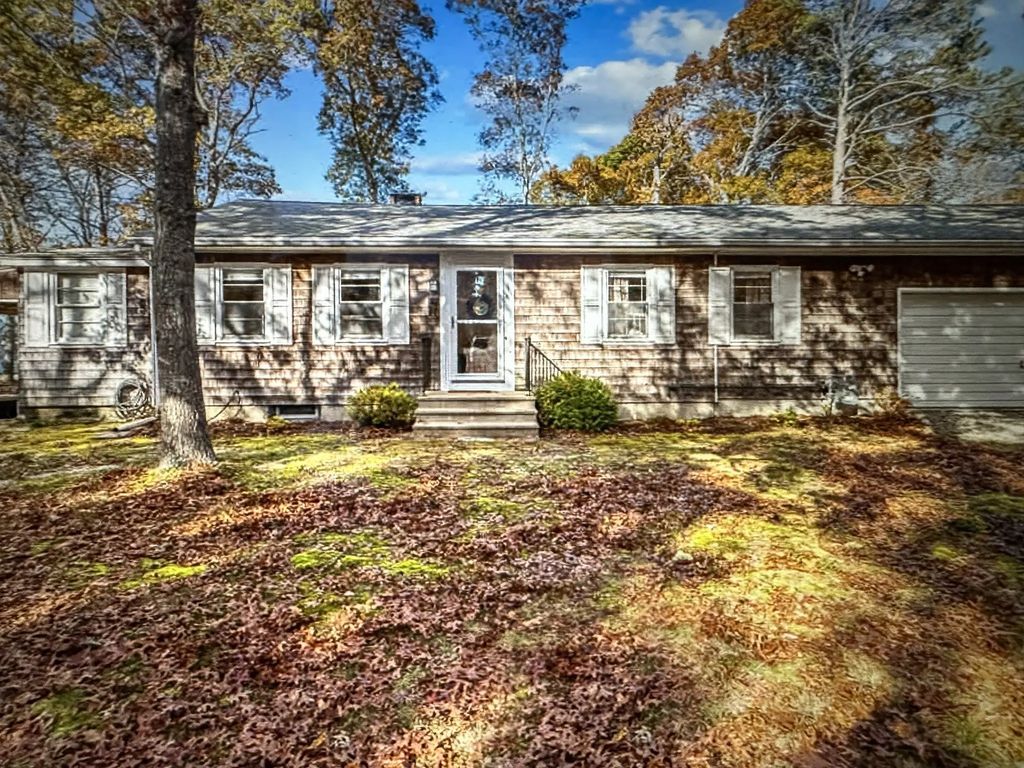 47 Cappawack, Mashpee