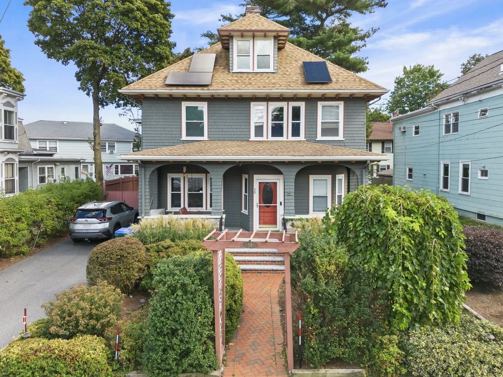 59 Oakland St, Medford